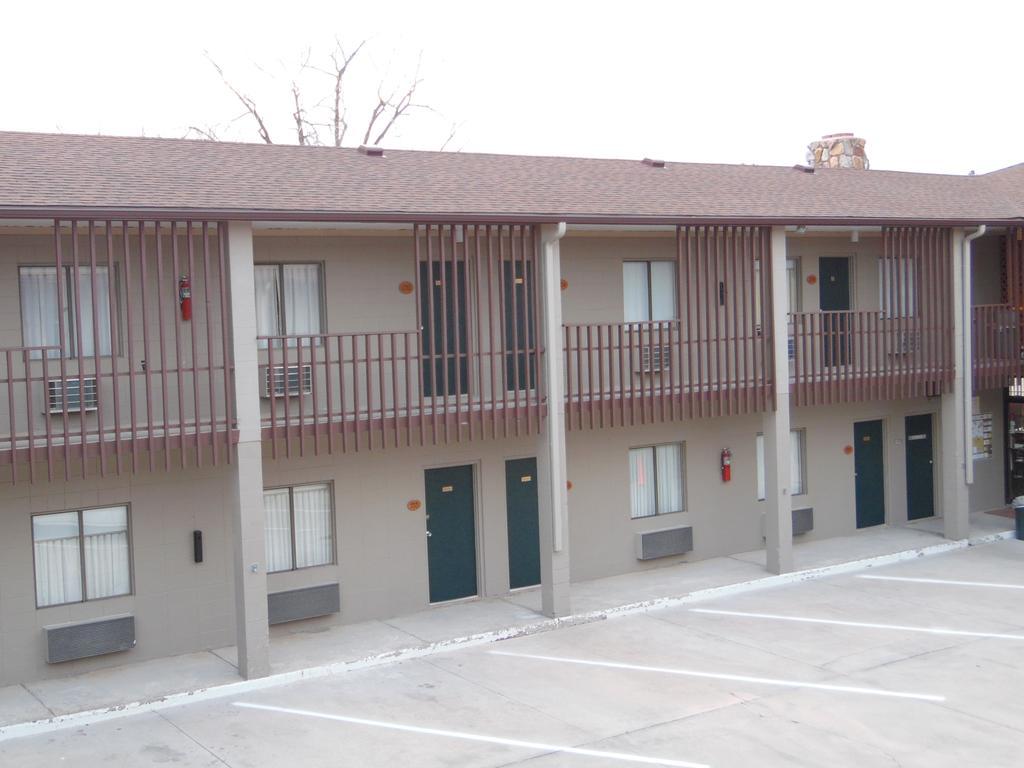 Bear Lodge Motel サンダンス エクステリア 写真